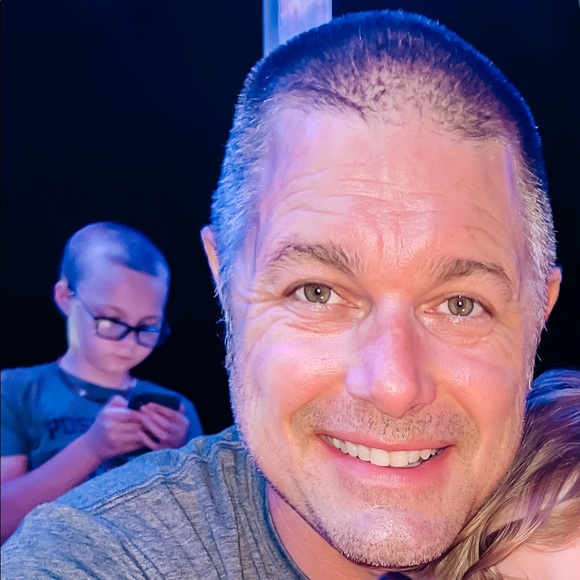 Meet your Posher, Laura - Picture 3 of 8